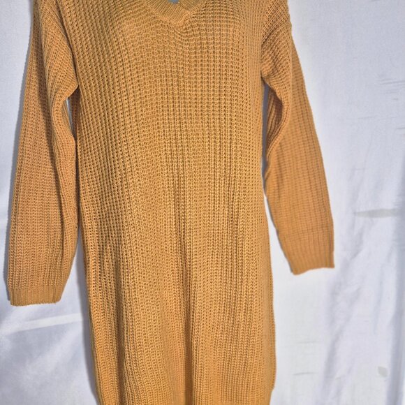NO COMMENT sweater dress/long sweater, Gold knit in size Medium - Picture 7 of 16